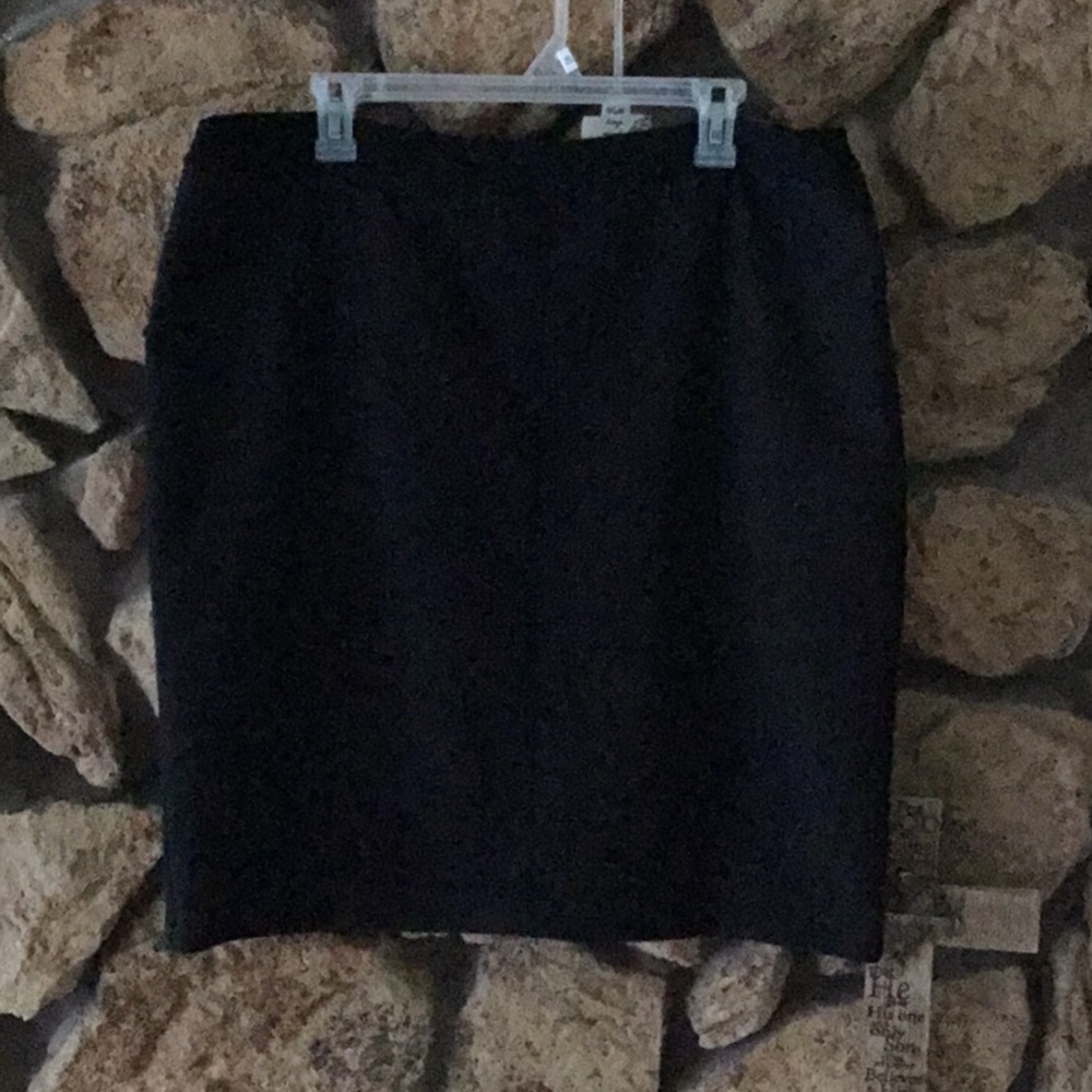 Black skirt